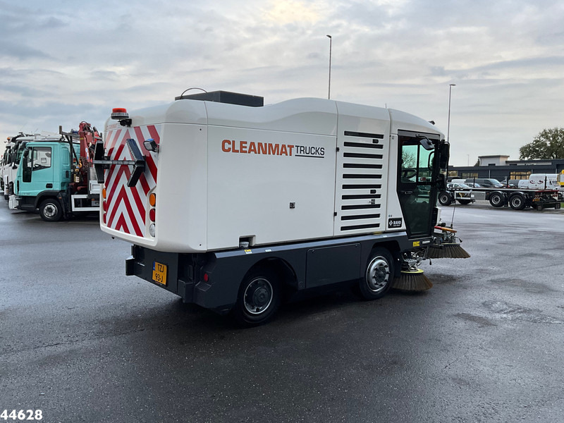 Ravo 540 Euro 6 with 3-rd brush - Підмітально-прибиральна машина: фото 5 Ravo 540 Euro 6 with 3-rd brush - Підмітально-прибиральна машина: фото 5