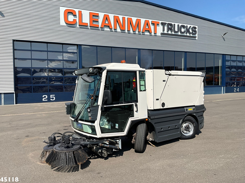 Schmidt Swingo Compact 200 Euro 6 - Підмітально-прибиральна машина: фото 2 Schmidt Swingo Compact 200 Euro 6 - Підмітально-прибиральна машина: фото 2