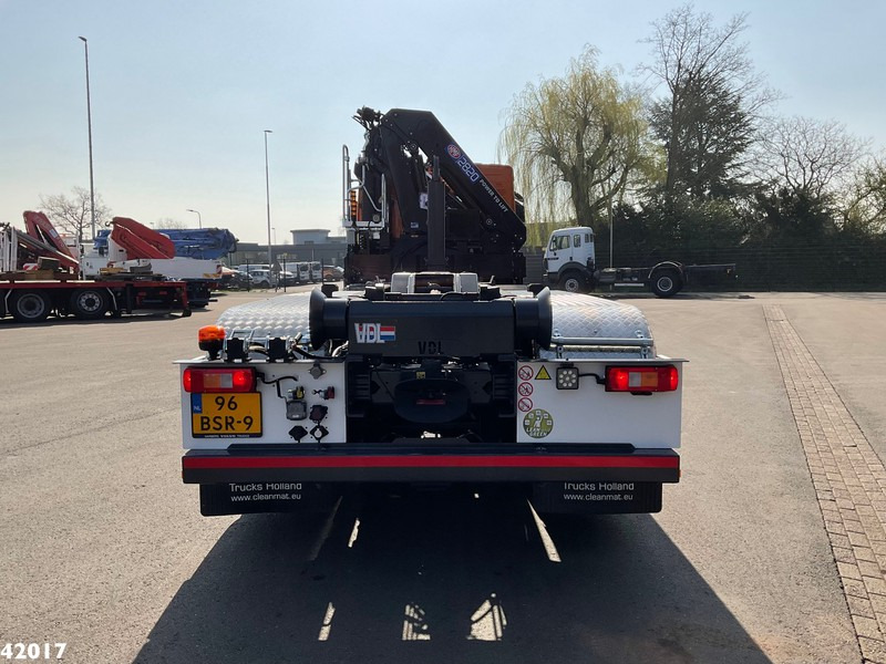 Volvo FM 420 8x2 HMF 28 Tonmeter laadkraan - Гаковий мультиліфт вантажівка, Вантажівка з маніпулятором: фото 3 Volvo FM 420 8x2 HMF 28 Tonmeter laadkraan - Гаковий мультиліфт вантажівка, Вантажівка з маніпулятором: фото 3