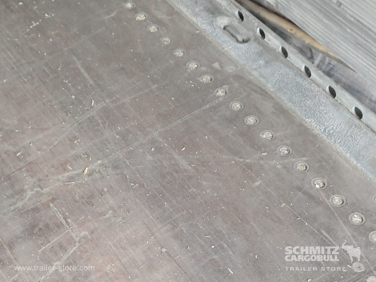 SCHMITZ Auflieger Curtainsider Mega - Тентований напівпричіп: фото 5 SCHMITZ Auflieger Curtainsider Mega - Тентований напівпричіп: фото 5