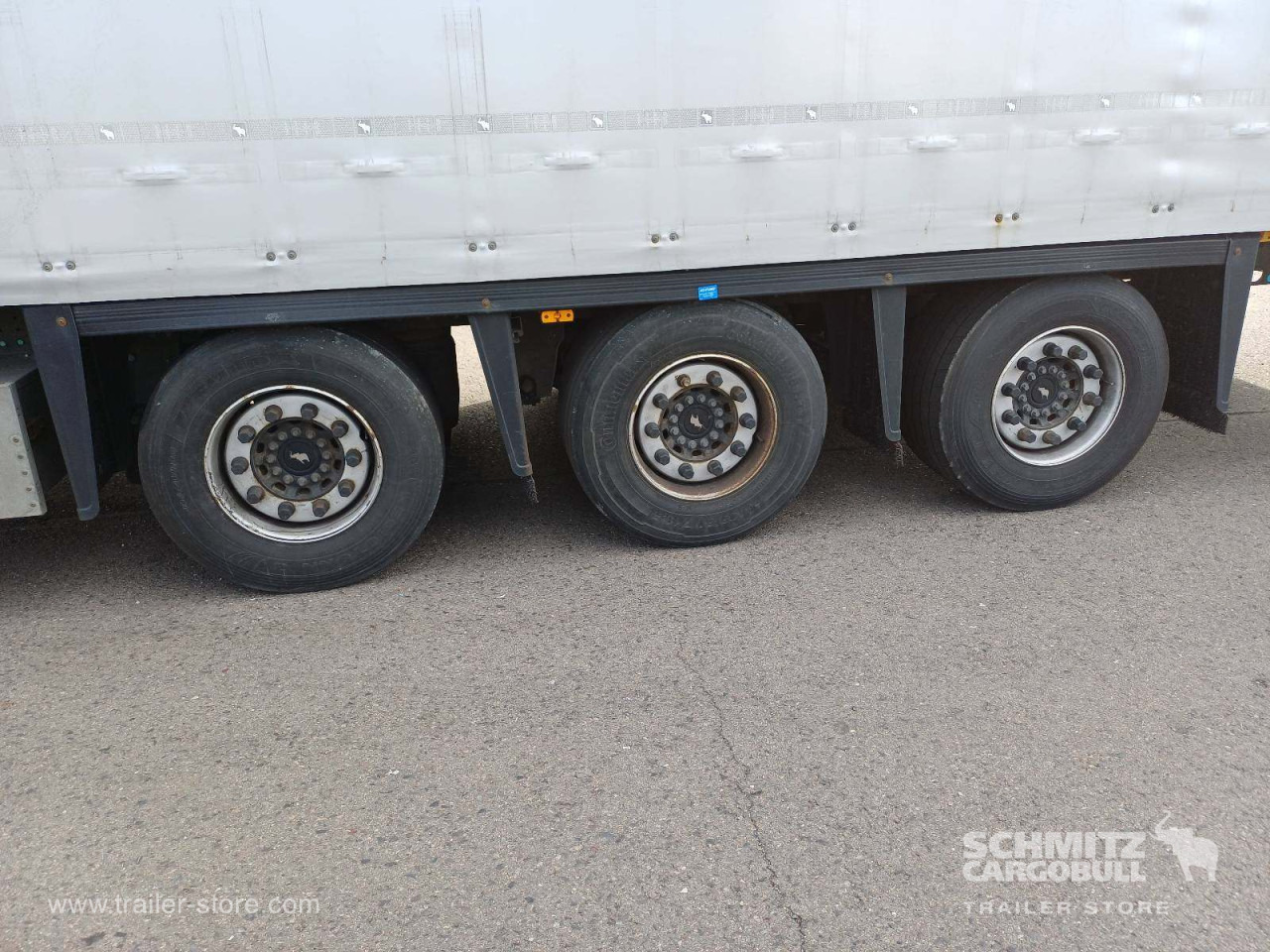 SCHMITZ Auflieger Curtainsider Mega - Тентований напівпричіп: фото 3 SCHMITZ Auflieger Curtainsider Mega - Тентований напівпричіп: фото 3