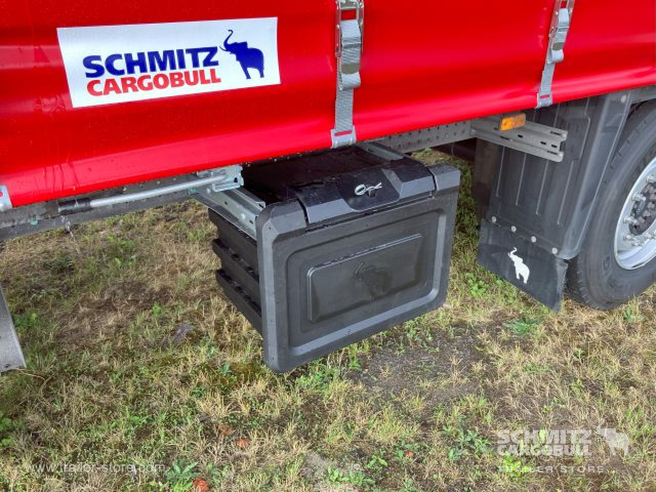 SCHMITZ Auflieger Curtainsider Standard - Тентований напівпричіп: фото 2 SCHMITZ Auflieger Curtainsider Standard - Тентований напівпричіп: фото 2