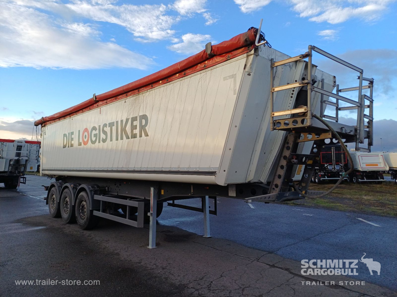 SCHMITZ Auflieger Kipper Alukastenmulde 44m³ - Самоскид напівпричіп: фото 1 SCHMITZ Auflieger Kipper Alukastenmulde 44m³ - Самоскид напівпричіп: фото 1
