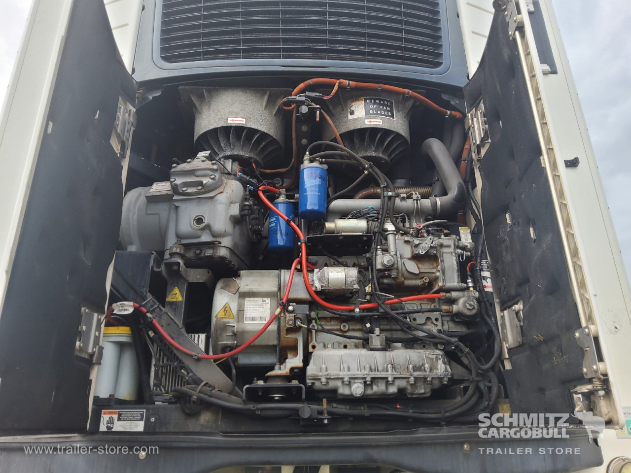 SCHMITZ Auflieger Tiefkühler Multitemp - Ізотермічний напівпричіп: фото 2 SCHMITZ Auflieger Tiefkühler Multitemp - Ізотермічний напівпричіп: фото 2