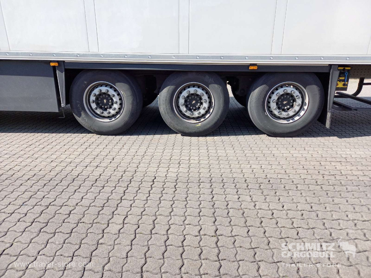 SCHMITZ Auflieger Tiefkühler Standard Double deck - Ізотермічний напівпричіп: фото 2 SCHMITZ Auflieger Tiefkühler Standard Double deck - Ізотермічний напівпричіп: фото 2