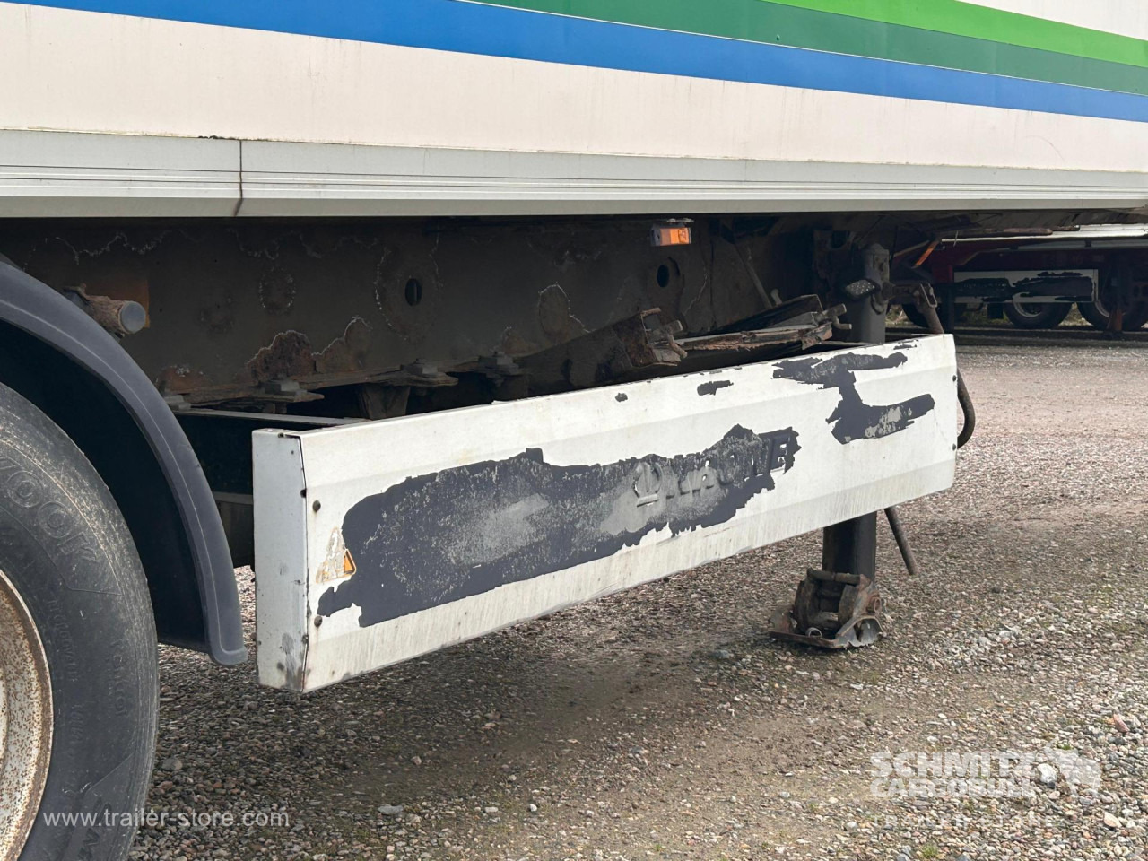 KRONE Reefer Standard - Ізотермічний напівпричіп: фото 2 KRONE Reefer Standard - Ізотермічний напівпричіп: фото 2