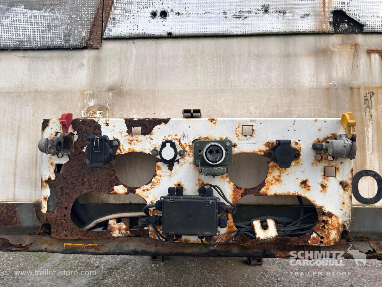 KRONE Reefer Standard - Ізотермічний напівпричіп: фото 5 KRONE Reefer Standard - Ізотермічний напівпричіп: фото 5