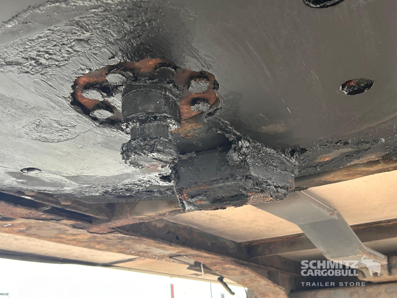 KRONE Reefer Standard - Ізотермічний напівпричіп: фото 3 KRONE Reefer Standard - Ізотермічний напівпричіп: фото 3