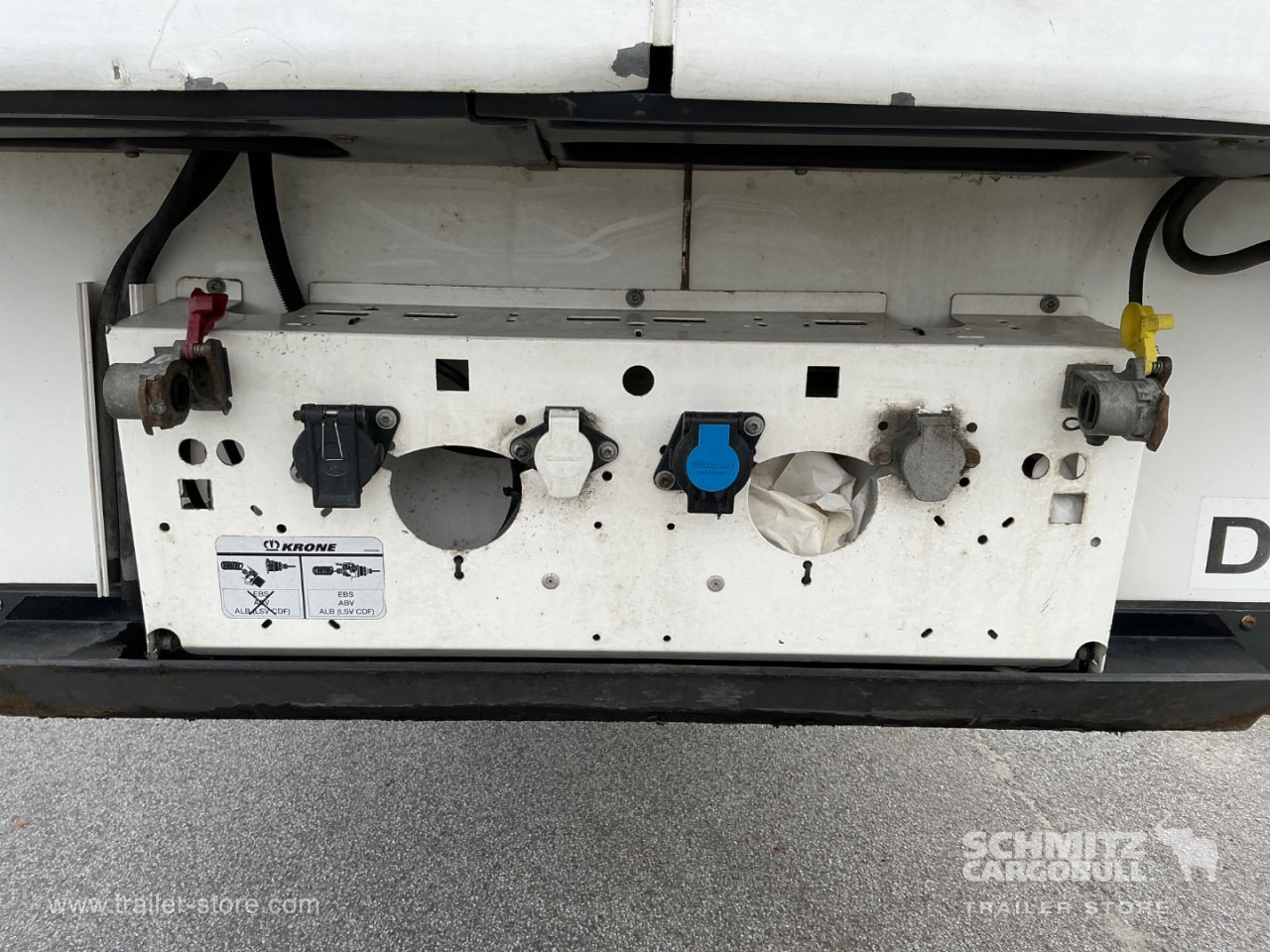 KRONE Reefer Standard - Ізотермічний напівпричіп: фото 4 KRONE Reefer Standard - Ізотермічний напівпричіп: фото 4