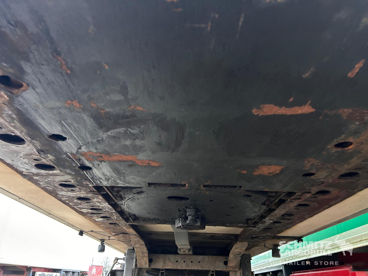 KRONE Reefer Standard Taillift - Ізотермічний напівпричіп: фото 3 KRONE Reefer Standard Taillift - Ізотермічний напівпричіп: фото 3