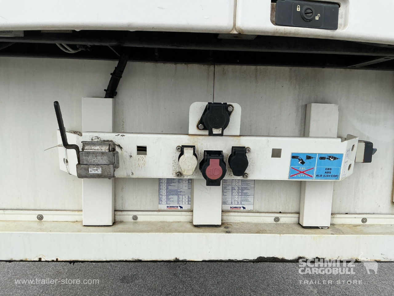 SCHMITZ Reefer Multitemp Double deck - Ізотермічний напівпричіп: фото 4 SCHMITZ Reefer Multitemp Double deck - Ізотермічний напівпричіп: фото 4