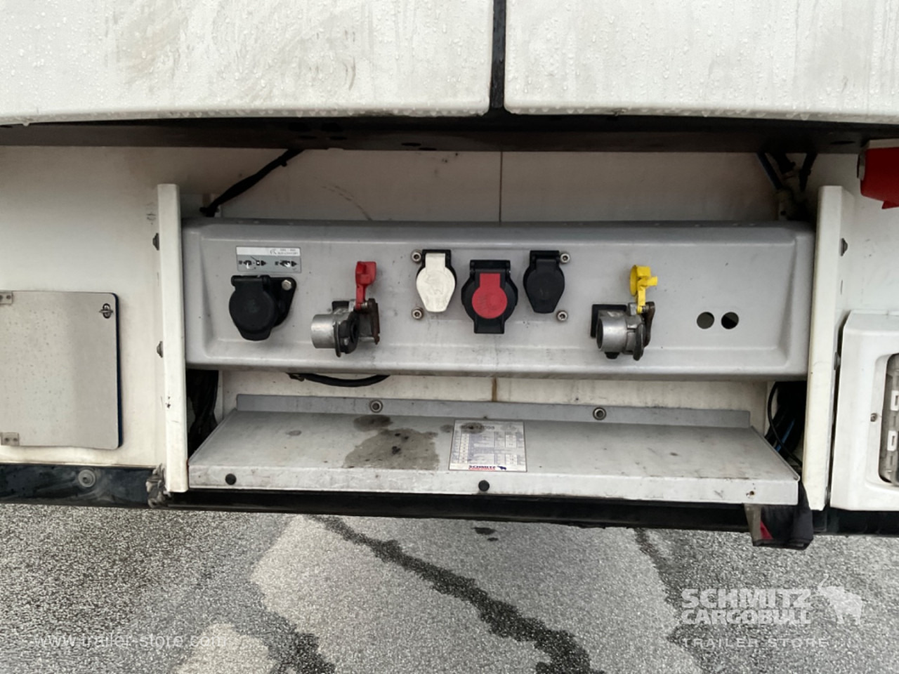 SCHMITZ Reefer Standard Double deck - Ізотермічний напівпричіп: фото 4 SCHMITZ Reefer Standard Double deck - Ізотермічний напівпричіп: фото 4