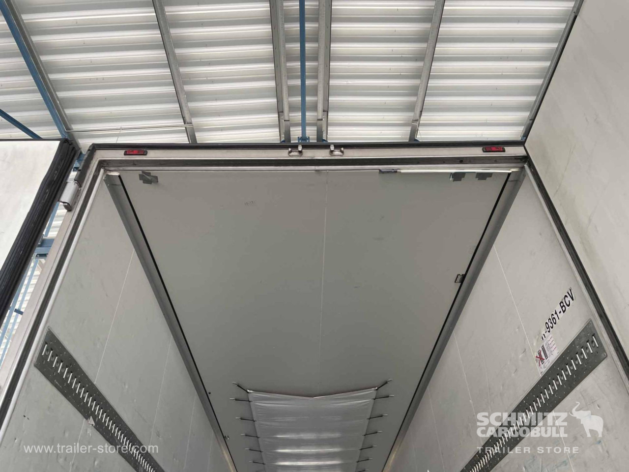 KRONE Remolque Frigo Standard - Рефрижератор причіп: фото 3 KRONE Remolque Frigo Standard - Рефрижератор причіп: фото 3