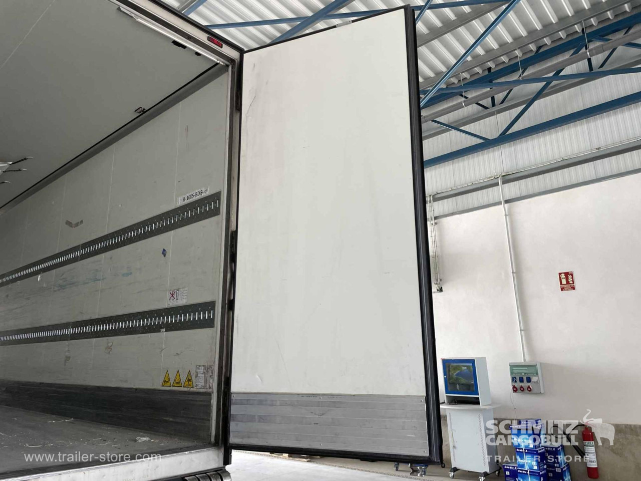 KRONE Remolque Frigo Standard - Рефрижератор причіп: фото 4 KRONE Remolque Frigo Standard - Рефрижератор причіп: фото 4