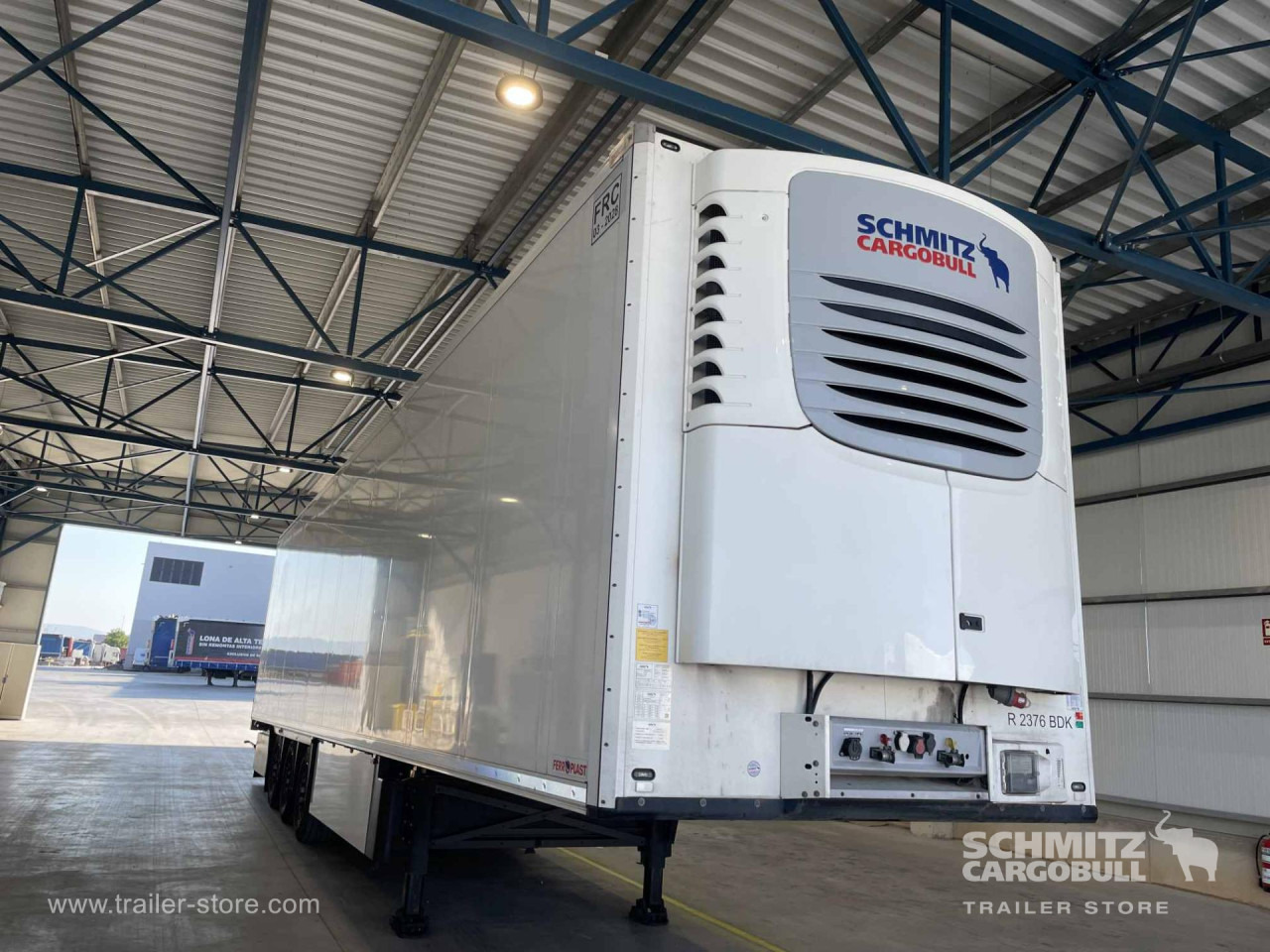 SCHMITZ Semiremolque Frigo Standard - Ізотермічний напівпричіп: фото 1 SCHMITZ Semiremolque Frigo Standard - Ізотермічний напівпричіп: фото 1