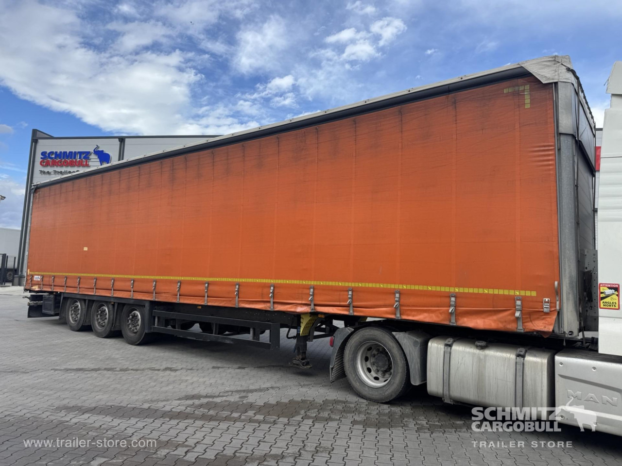 SCHMITZ Curtainsider Mega - Тентований напівпричіп: фото 1 SCHMITZ Curtainsider Mega - Тентований напівпричіп: фото 1