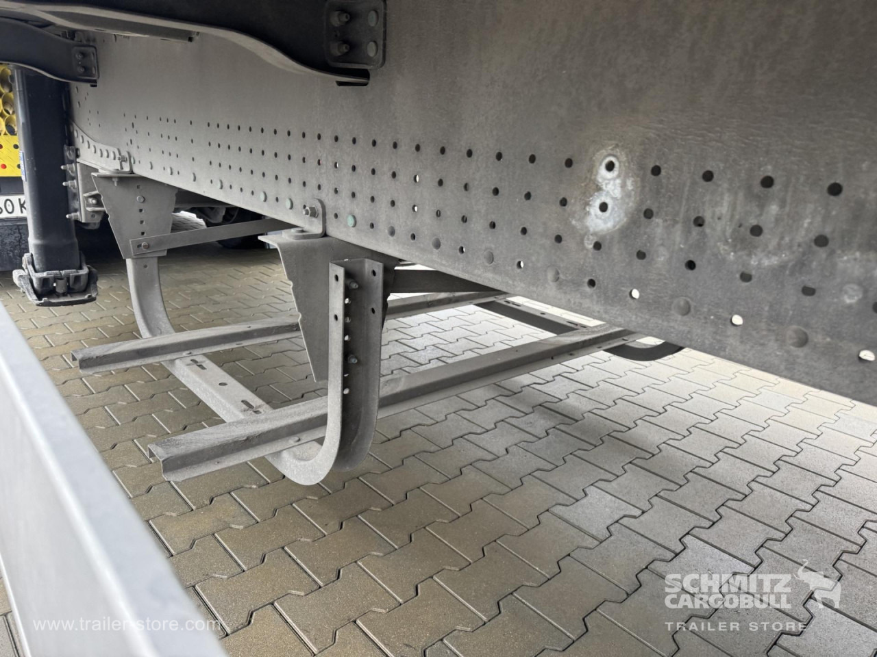 SCHMITZ Curtainsider Standard - Тентований напівпричіп: фото 2 SCHMITZ Curtainsider Standard - Тентований напівпричіп: фото 2
