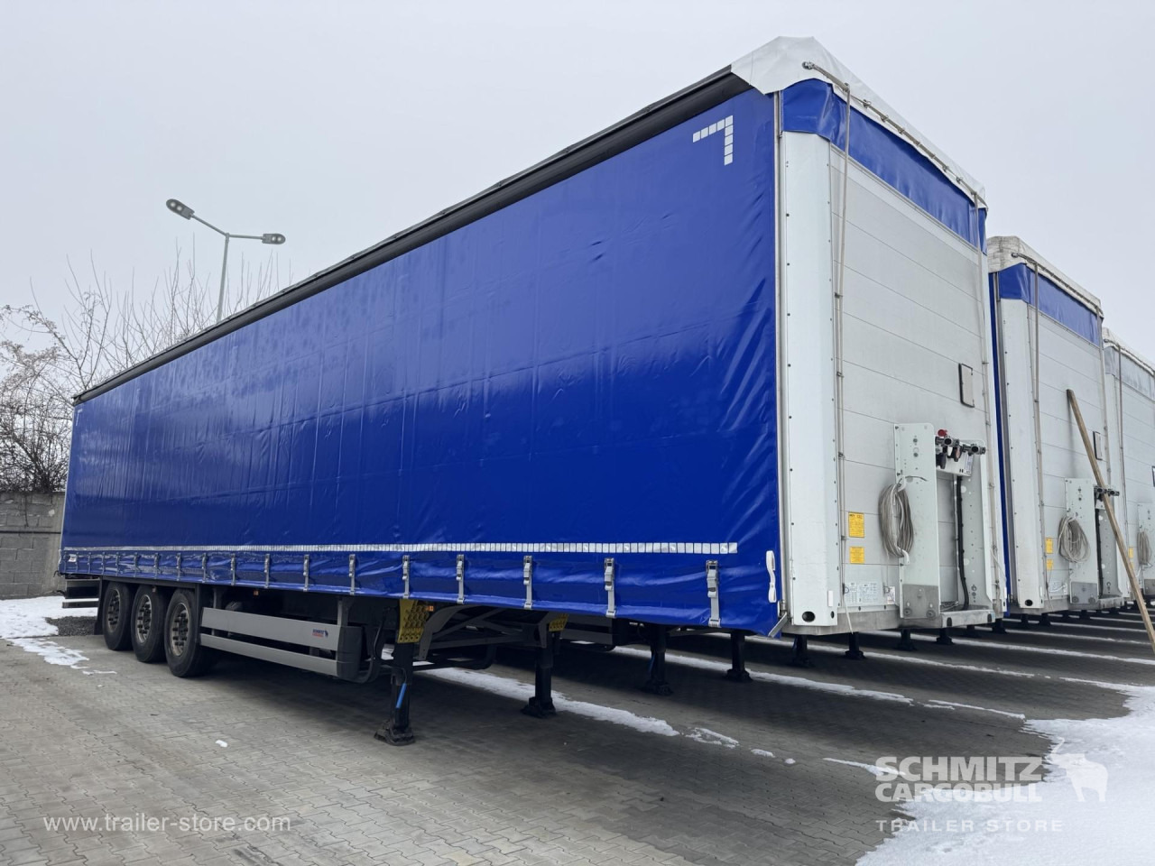 SCHMITZ Curtainsider Standard - Тентований напівпричіп: фото 1 SCHMITZ Curtainsider Standard - Тентований напівпричіп: фото 1