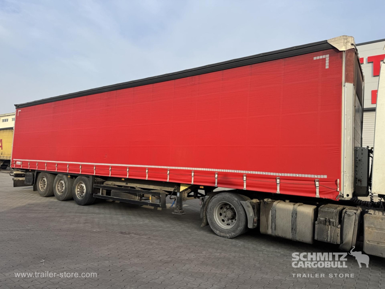 SCHMITZ Curtainsider Standard - Тентований напівпричіп: фото 1 SCHMITZ Curtainsider Standard - Тентований напівпричіп: фото 1