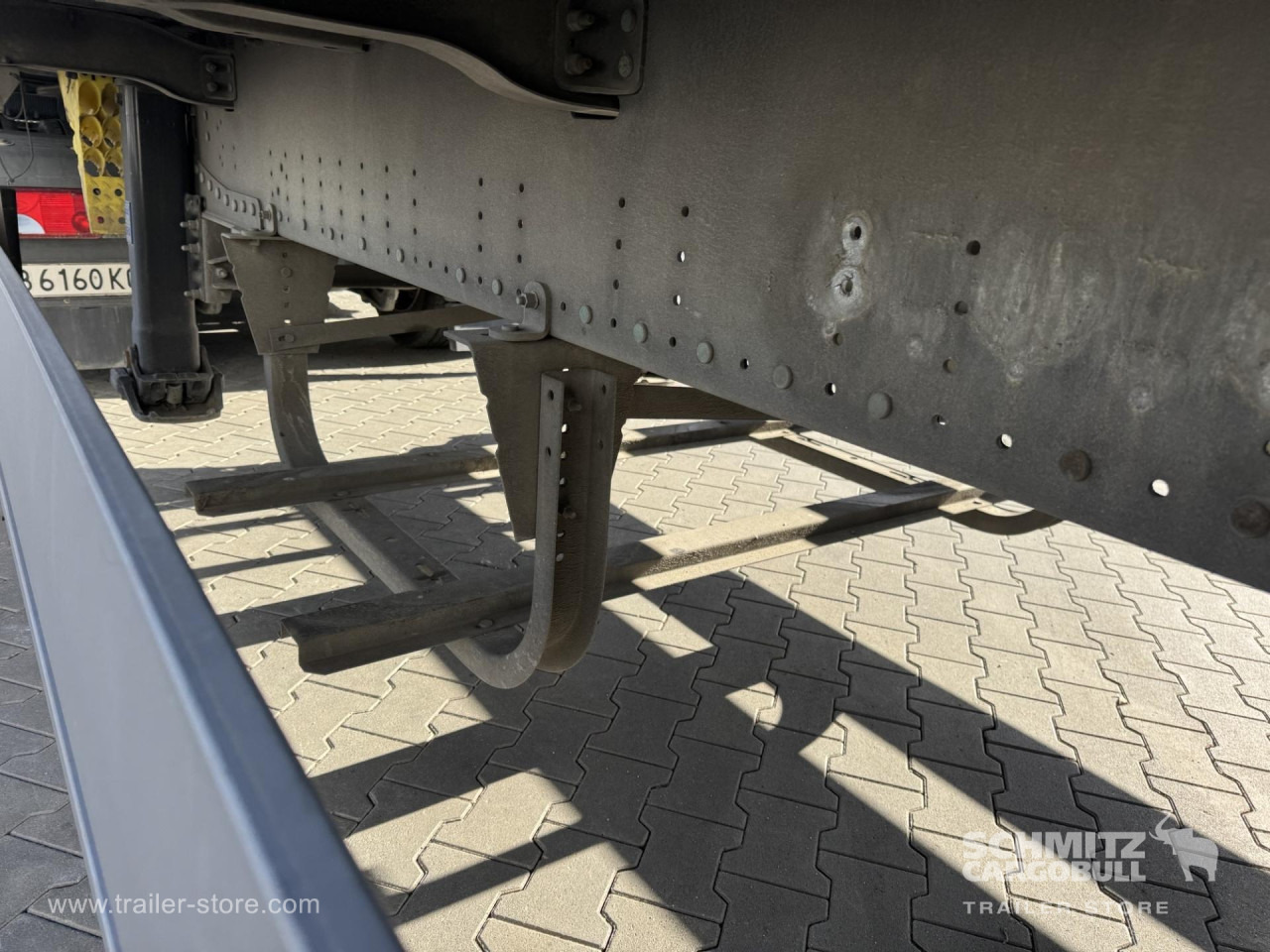 SCHMITZ Curtainsider Standard - Тентований напівпричіп: фото 2 SCHMITZ Curtainsider Standard - Тентований напівпричіп: фото 2