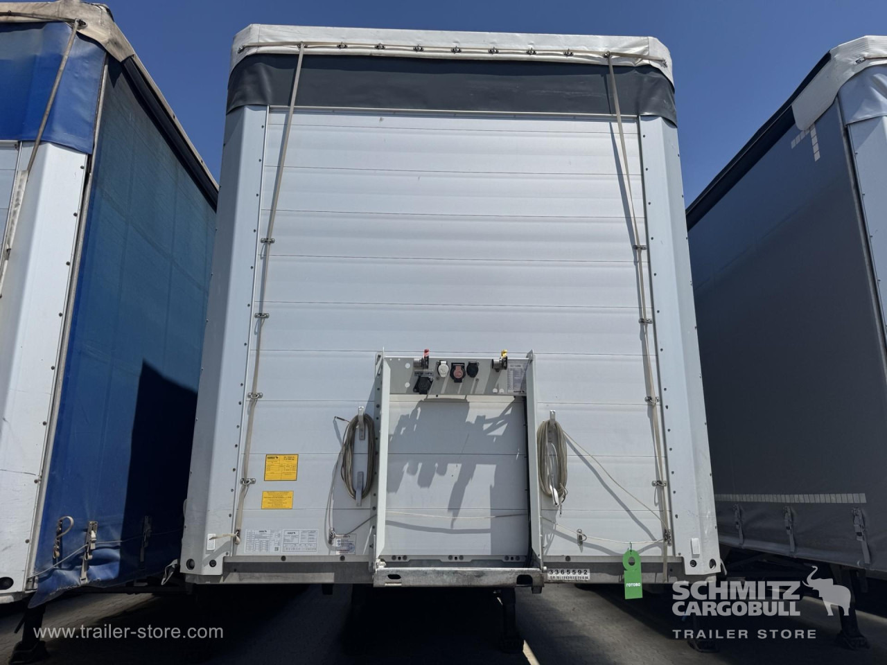SCHMITZ Curtainsider Standard - Тентований напівпричіп: фото 4 SCHMITZ Curtainsider Standard - Тентований напівпричіп: фото 4