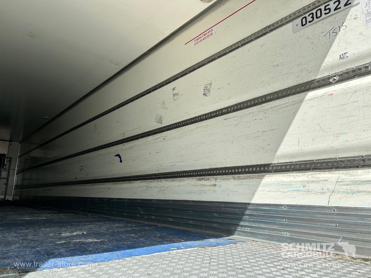 GRAY & ADAMS Dryfreight Standard - Ізотермічний напівпричіп: фото 3 GRAY & ADAMS Dryfreight Standard - Ізотермічний напівпричіп: фото 3