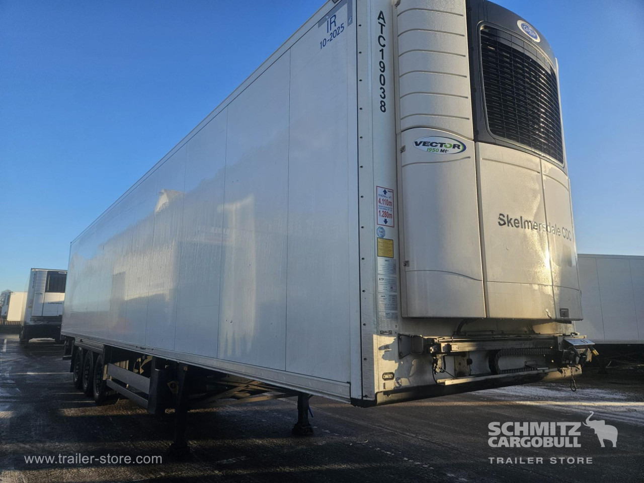 SCHMITZ Reefer Multitemp - Ізотермічний напівпричіп: фото 1 SCHMITZ Reefer Multitemp - Ізотермічний напівпричіп: фото 1