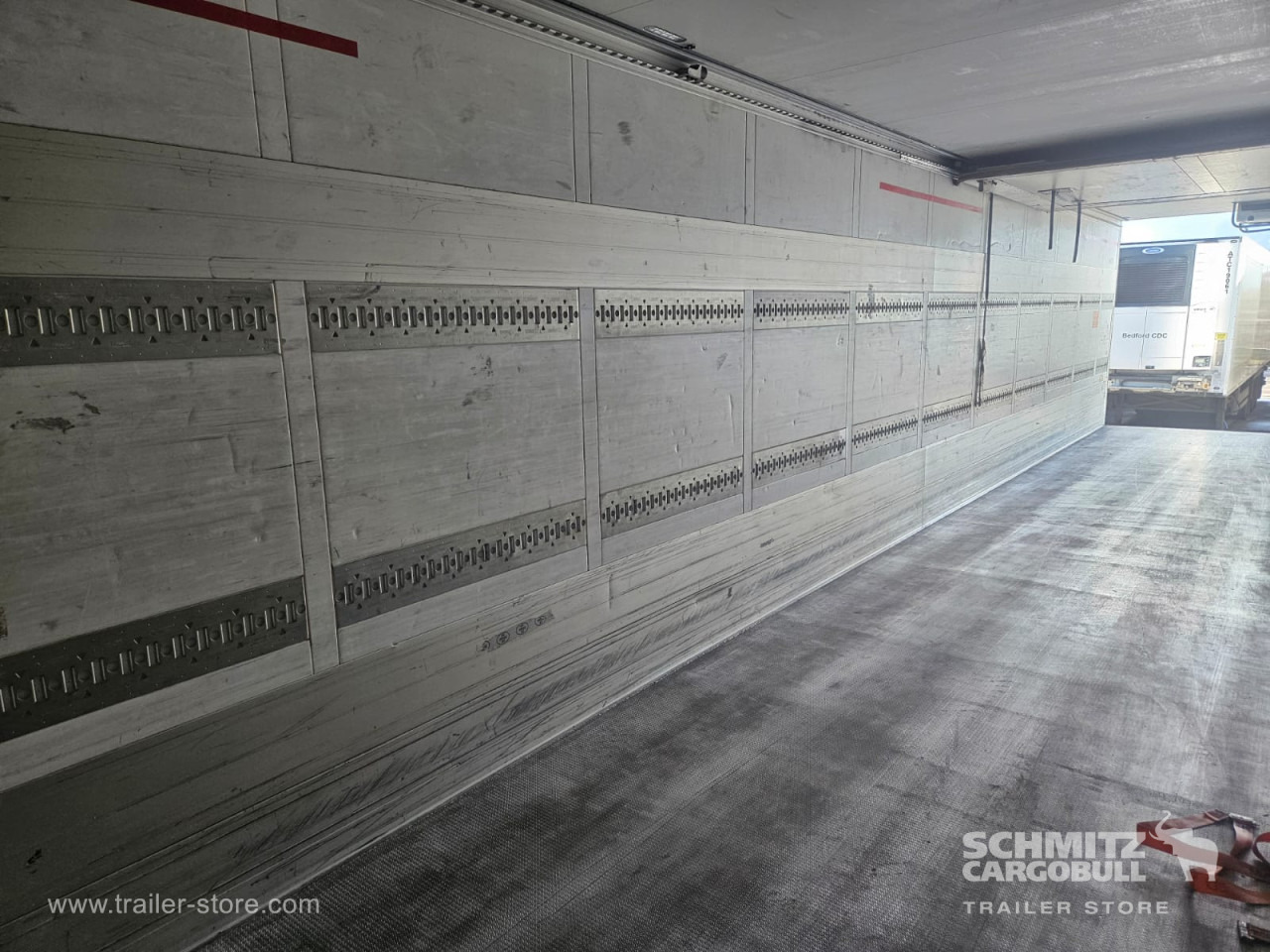 SCHMITZ Reefer Multitemp - Ізотермічний напівпричіп: фото 4 SCHMITZ Reefer Multitemp - Ізотермічний напівпричіп: фото 4