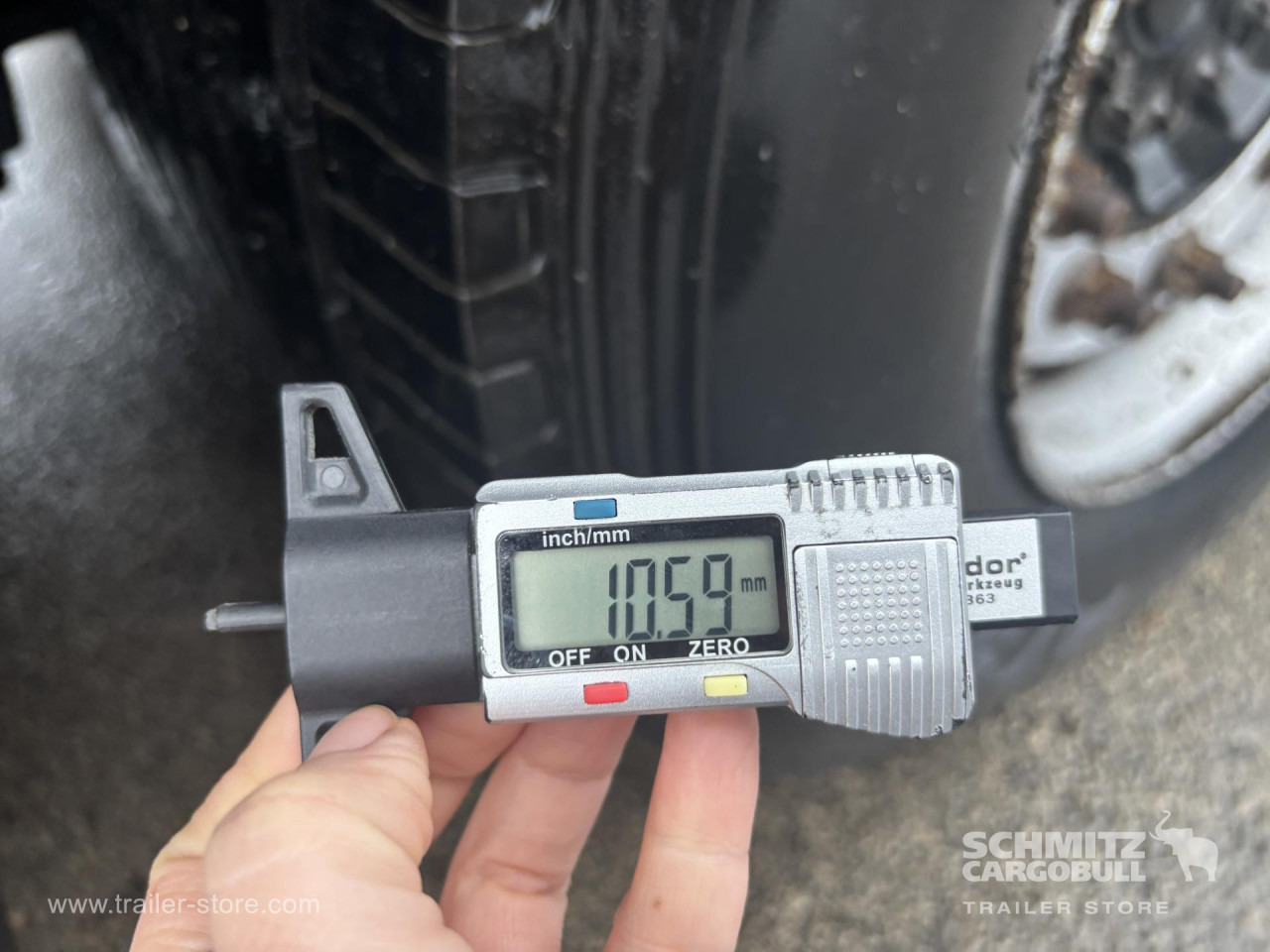 SCHMITZ Curtainsider Mega - Тентований напівпричіп: фото 2 SCHMITZ Curtainsider Mega - Тентований напівпричіп: фото 2