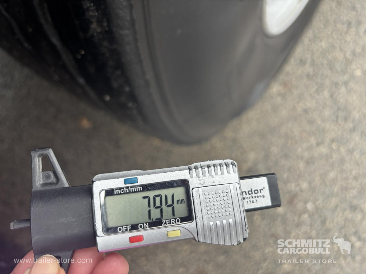 SCHMITZ Curtainsider Standard - Тентований напівпричіп: фото 4 SCHMITZ Curtainsider Standard - Тентований напівпричіп: фото 4