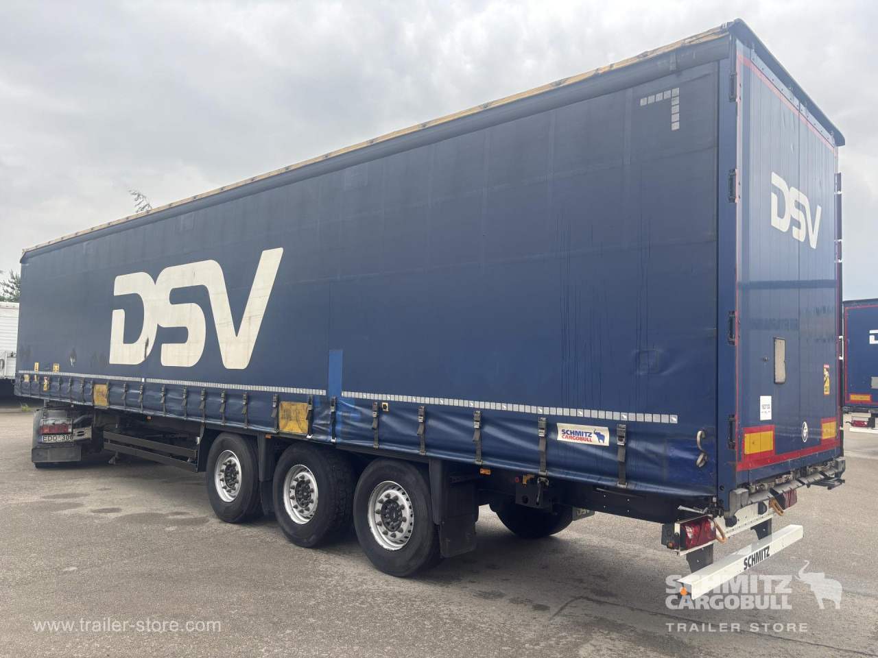 SCHMITZ Curtainsider Standard - Тентований напівпричіп: фото 4 SCHMITZ Curtainsider Standard - Тентований напівпричіп: фото 4