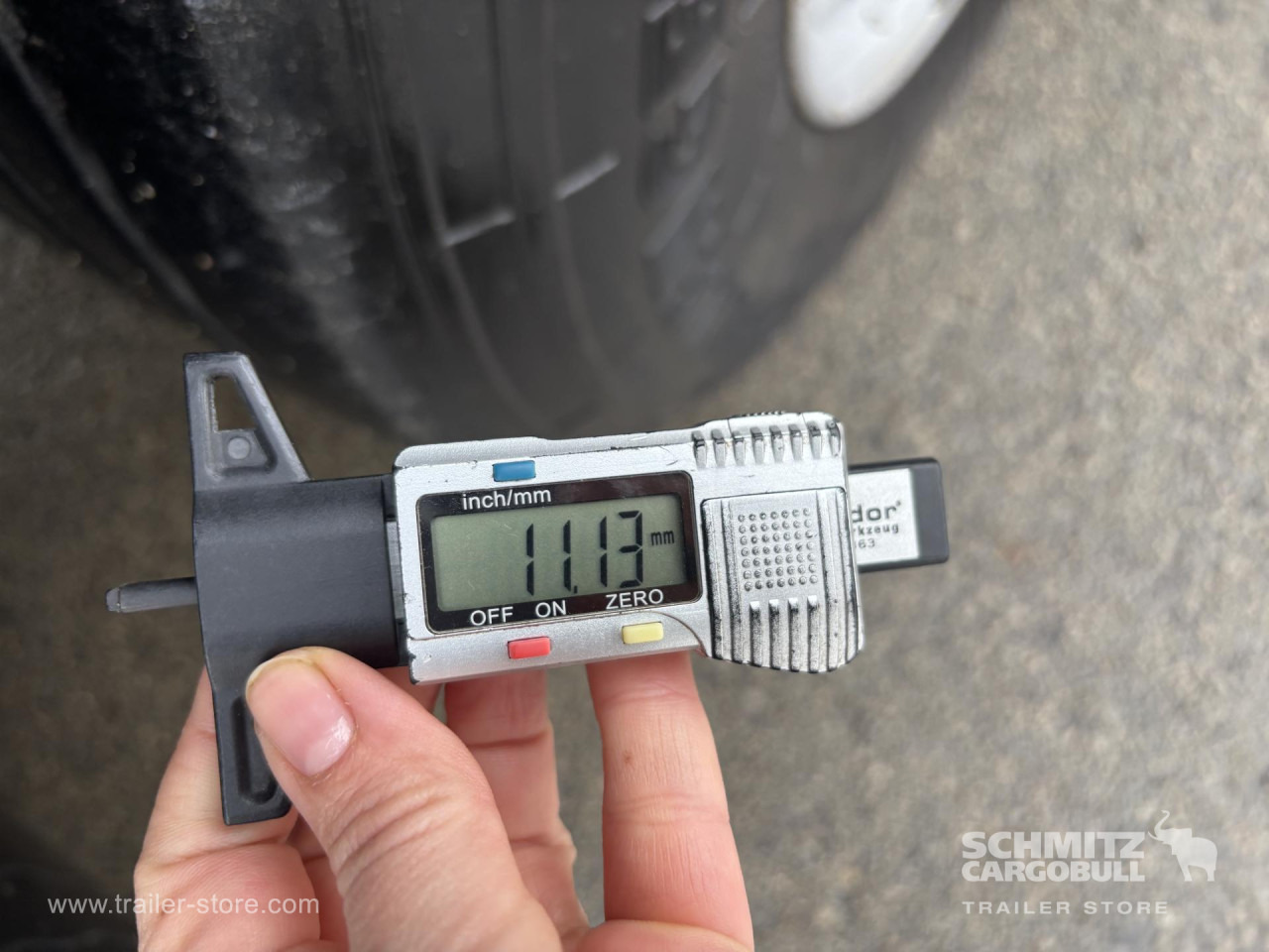 SCHMITZ Curtainsider Standard - Тентований напівпричіп: фото 4 SCHMITZ Curtainsider Standard - Тентований напівпричіп: фото 4