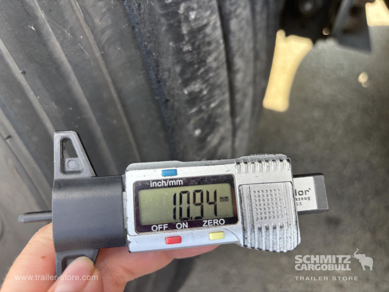 SCHMITZ Curtainsider Standard - Тентований напівпричіп: фото 2 SCHMITZ Curtainsider Standard - Тентований напівпричіп: фото 2