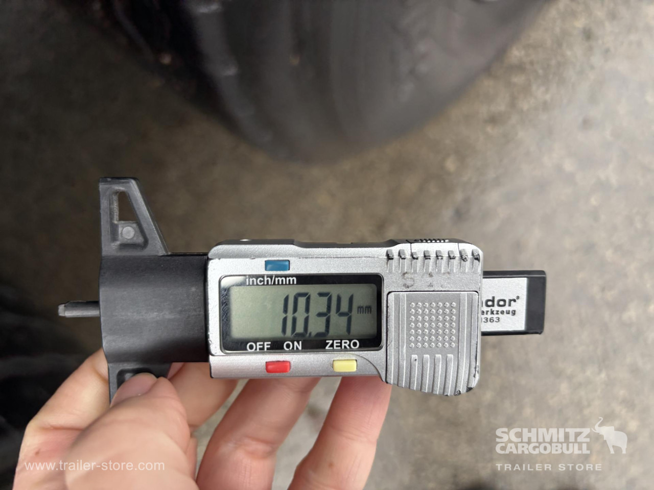 SCHMITZ Curtainsider Standard - Тентований напівпричіп: фото 4 SCHMITZ Curtainsider Standard - Тентований напівпричіп: фото 4