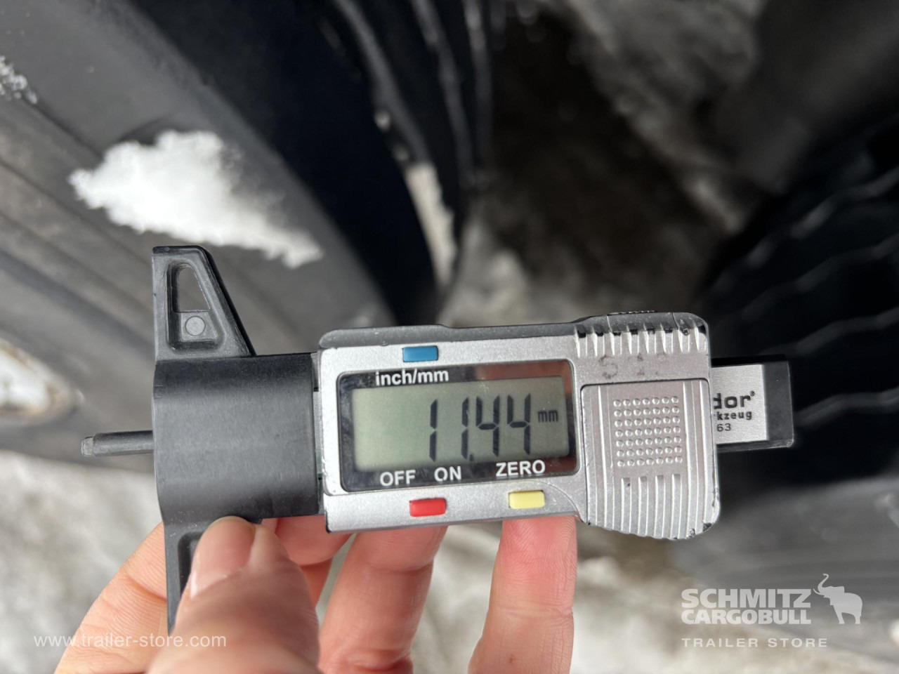 SCHMITZ Curtainsider Standard - Тентований напівпричіп: фото 5 SCHMITZ Curtainsider Standard - Тентований напівпричіп: фото 5