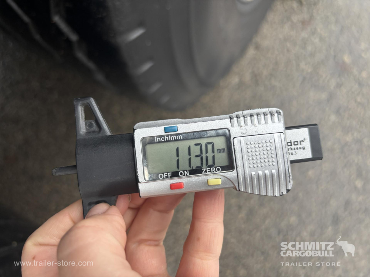 SCHMITZ Curtainsider Standard - Тентований напівпричіп: фото 3 SCHMITZ Curtainsider Standard - Тентований напівпричіп: фото 3