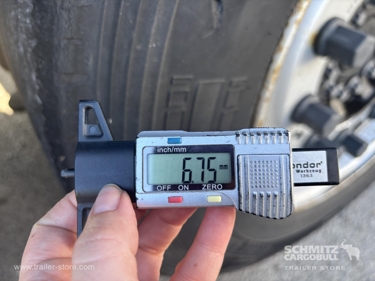 SCHMITZ Curtainsider Standard - Тентований напівпричіп: фото 3 SCHMITZ Curtainsider Standard - Тентований напівпричіп: фото 3