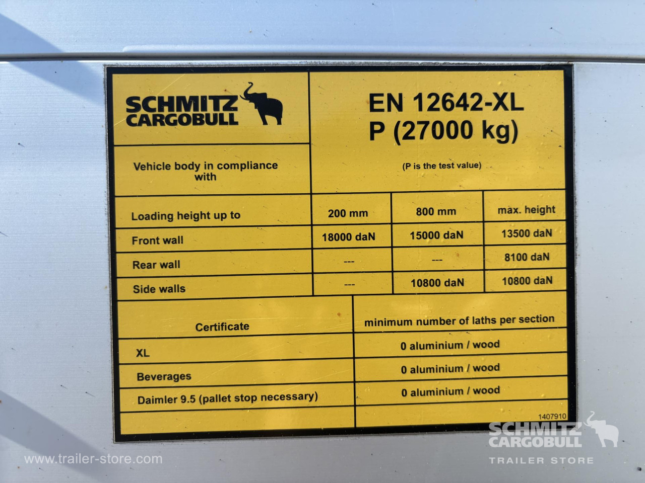 SCHMITZ Curtainsider Standard - Тентований напівпричіп: фото 2 SCHMITZ Curtainsider Standard - Тентований напівпричіп: фото 2