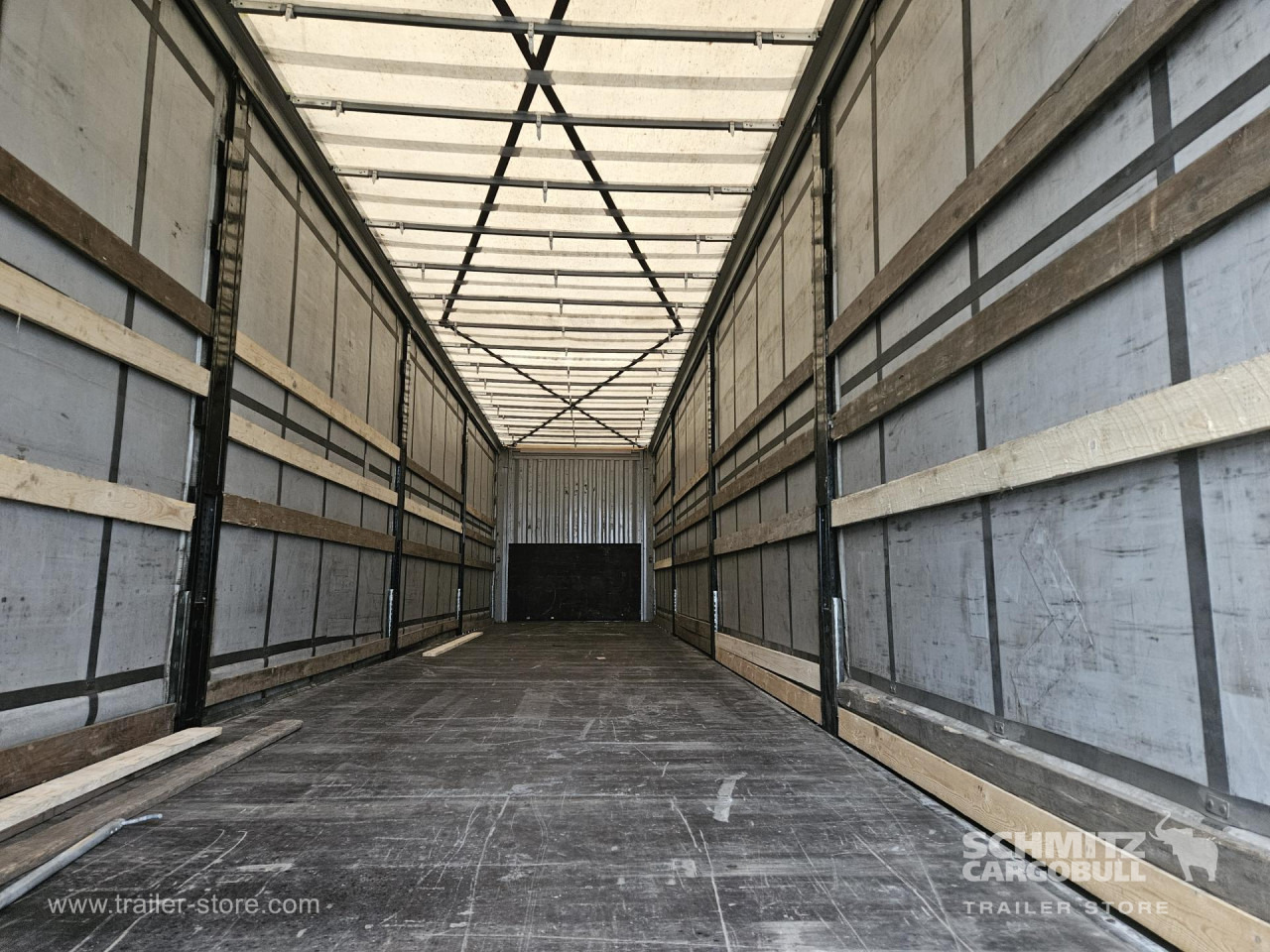 KAESSBOHRER Curtainsider Standard - Тентований напівпричіп: фото 5 KAESSBOHRER Curtainsider Standard - Тентований напівпричіп: фото 5