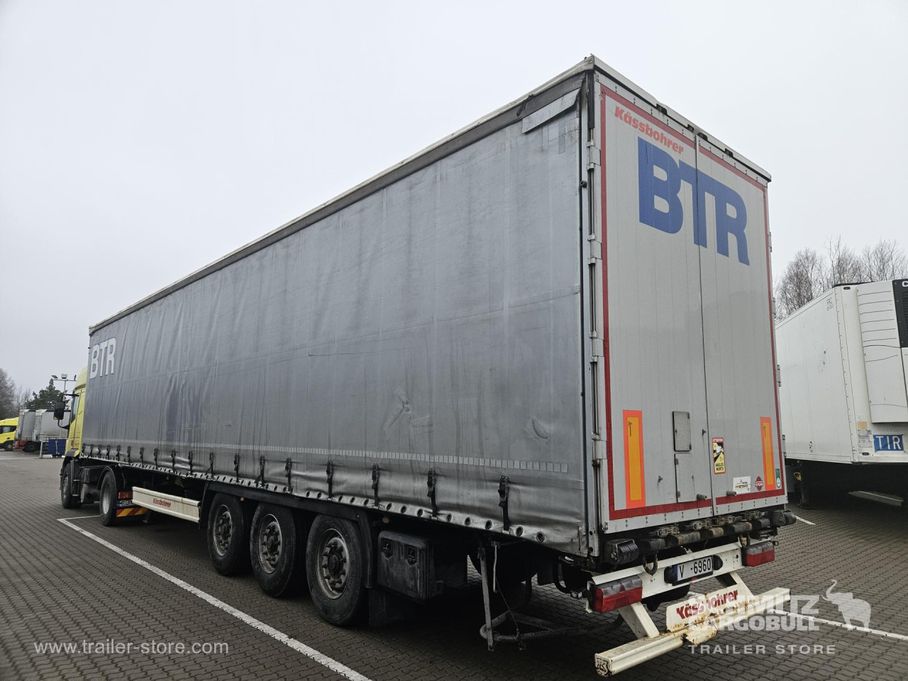 KAESSBOHRER Curtainsider Standard - Тентований напівпричіп: фото 2 KAESSBOHRER Curtainsider Standard - Тентований напівпричіп: фото 2
