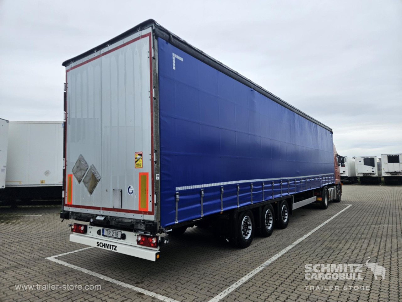SCHMITZ Curtainsider Mega - Тентований напівпричіп: фото 1 SCHMITZ Curtainsider Mega - Тентований напівпричіп: фото 1