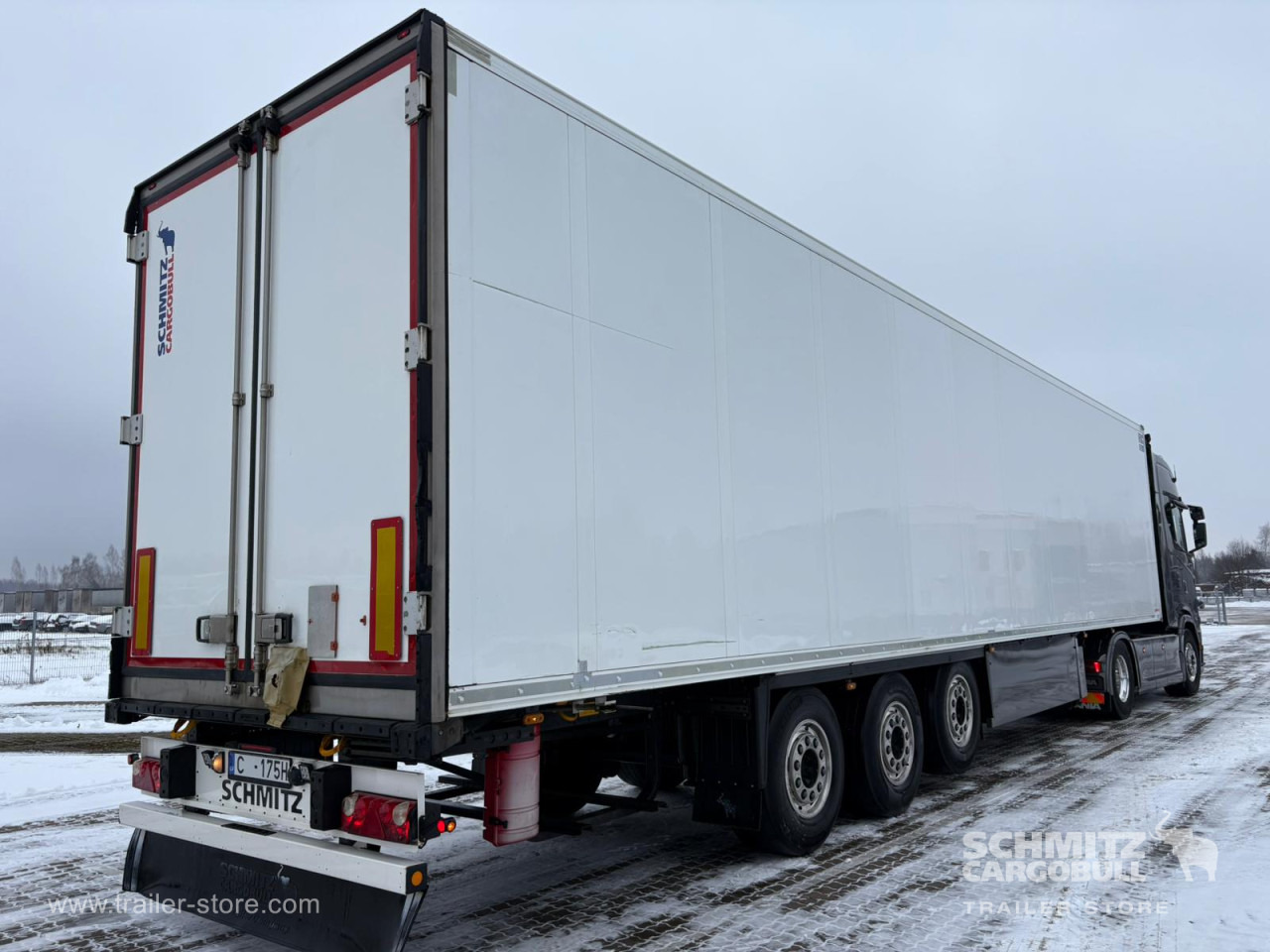 SCHMITZ Reefer Standard - Ізотермічний напівпричіп: фото 1 SCHMITZ Reefer Standard - Ізотермічний напівпричіп: фото 1
