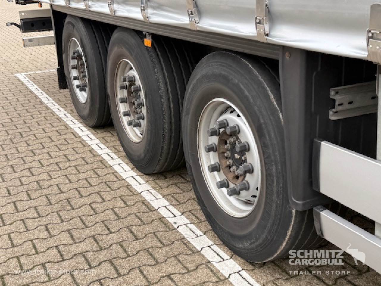 SCHMITZ Oplegger Schuifzeil Standard - Тентований напівпричіп: фото 4 SCHMITZ Oplegger Schuifzeil Standard - Тентований напівпричіп: фото 4