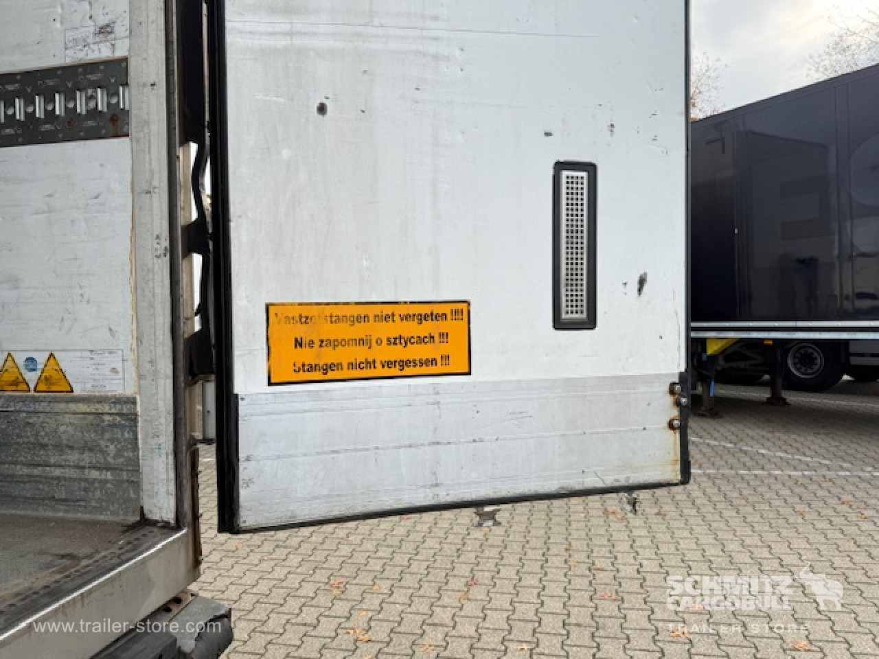 SCHMITZ Oplegger Vries Multitemp - Ізотермічний напівпричіп: фото 2 SCHMITZ Oplegger Vries Multitemp - Ізотермічний напівпричіп: фото 2