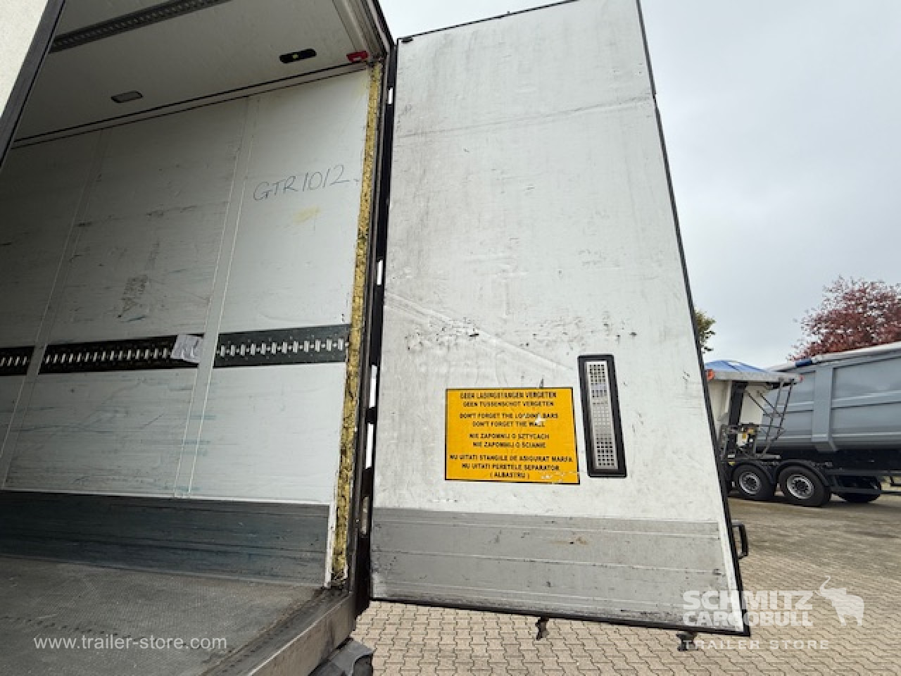 SCHMITZ Oplegger Vries Standard - Ізотермічний напівпричіп: фото 4 SCHMITZ Oplegger Vries Standard - Ізотермічний напівпричіп: фото 4
