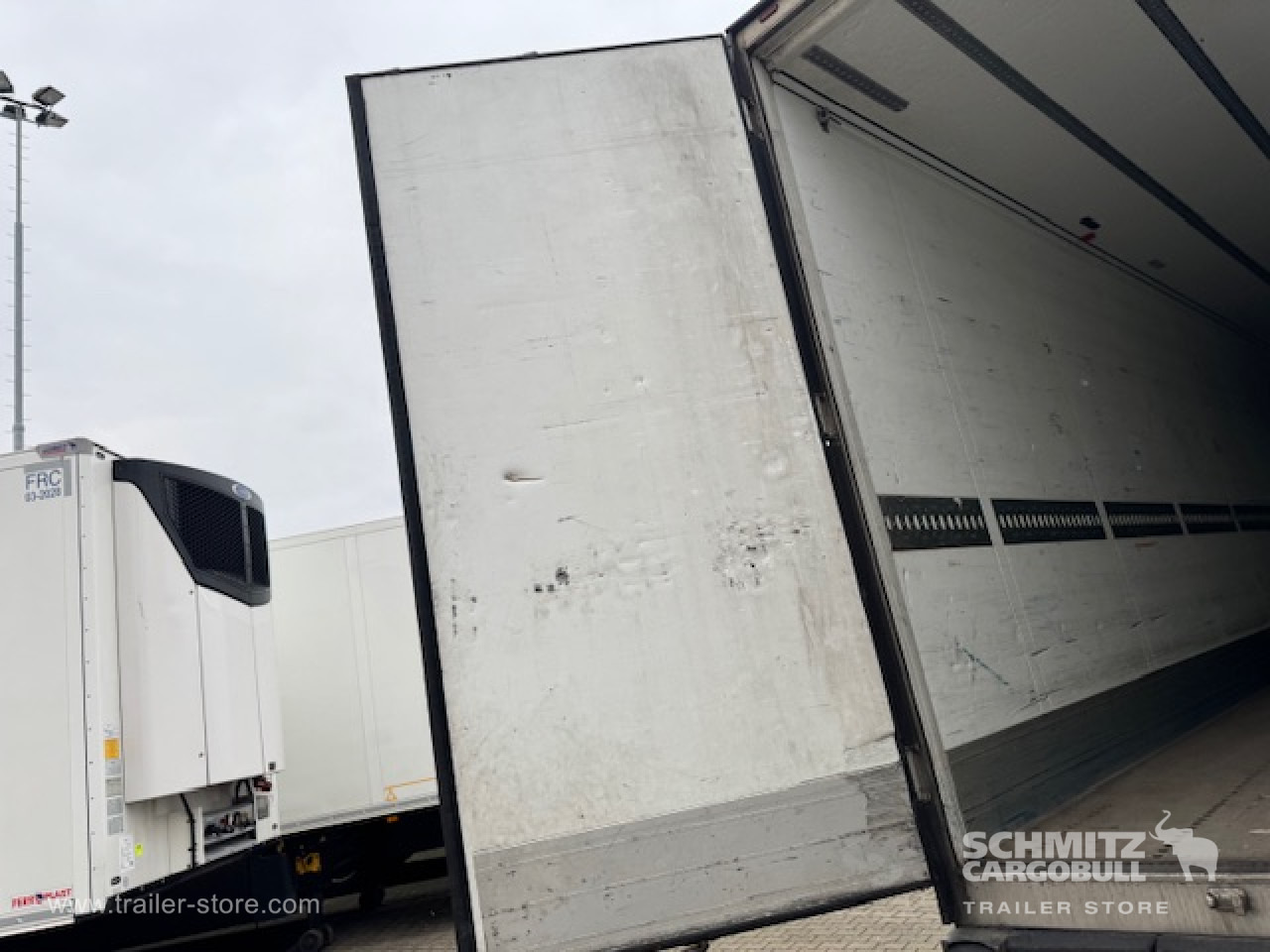 SCHMITZ Oplegger Vries Standard - Ізотермічний напівпричіп: фото 3 SCHMITZ Oplegger Vries Standard - Ізотермічний напівпричіп: фото 3