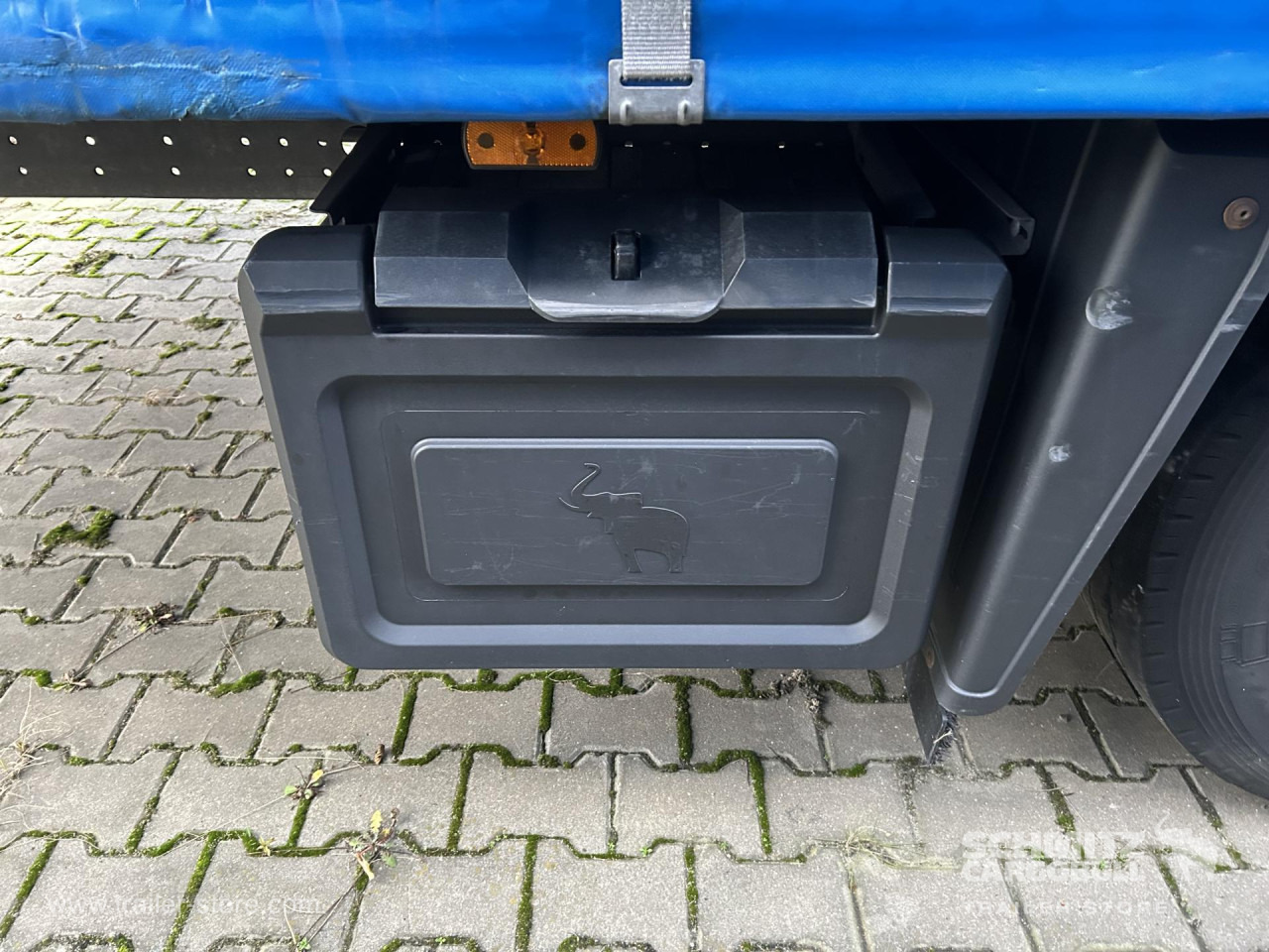 SCHMITZ Curtainsider Mega - Тентований напівпричіп: фото 3 SCHMITZ Curtainsider Mega - Тентований напівпричіп: фото 3