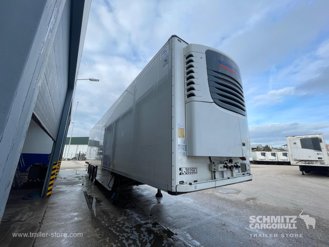 SCHMITZ Reefer Multitemp - Ізотермічний напівпричіп: фото 1 SCHMITZ Reefer Multitemp - Ізотермічний напівпричіп: фото 1
