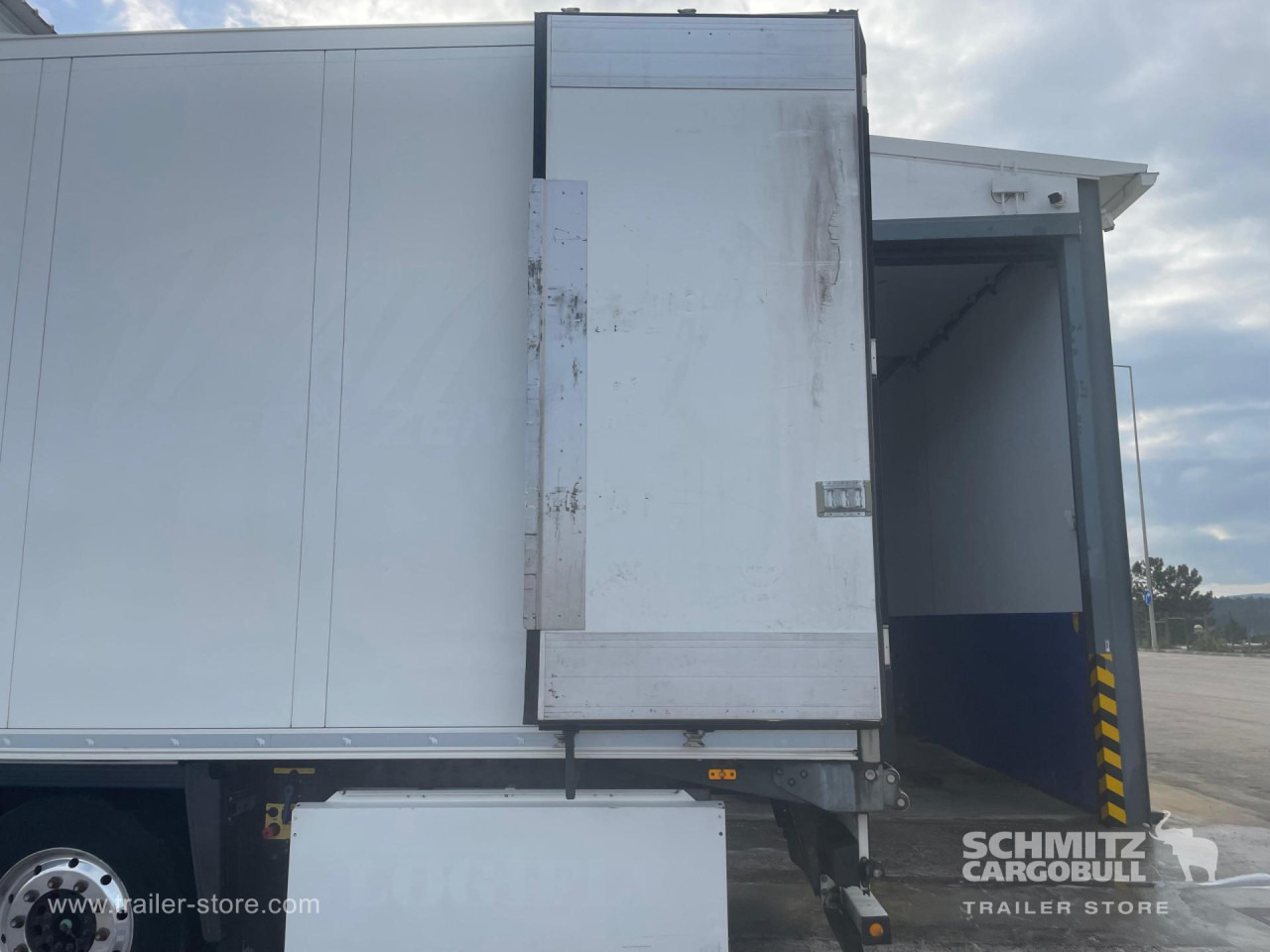 SCHMITZ Reefer Multitemp - Ізотермічний напівпричіп: фото 5 SCHMITZ Reefer Multitemp - Ізотермічний напівпричіп: фото 5
