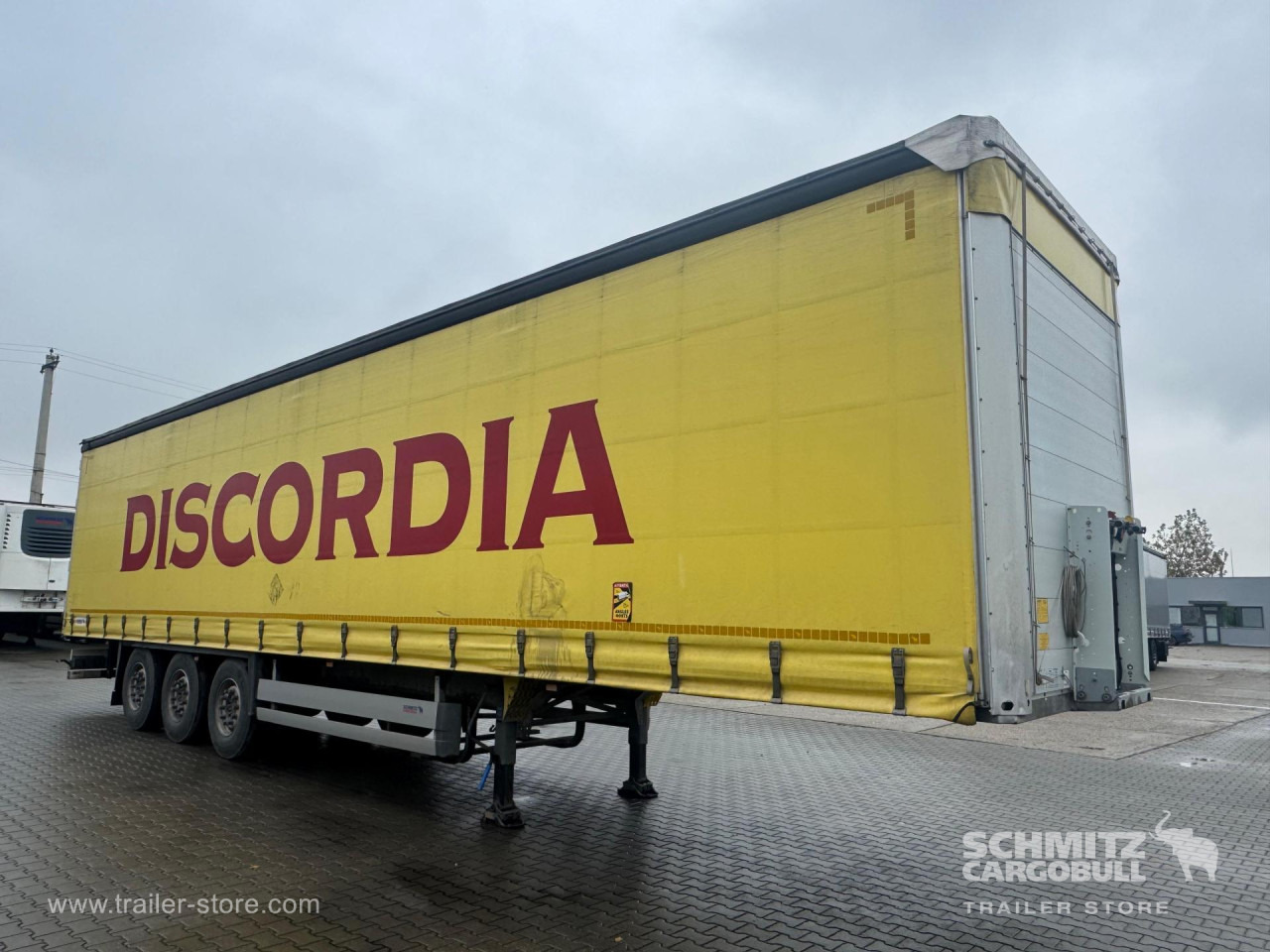 SCHMITZ Curtainsider Standard - Тентований напівпричіп: фото 4 SCHMITZ Curtainsider Standard - Тентований напівпричіп: фото 4